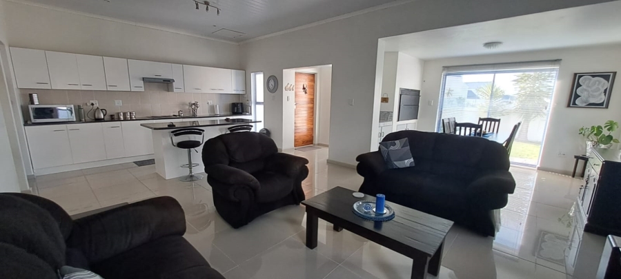 3 Bedroom Property for Sale in Blue Lagoon Western Cape